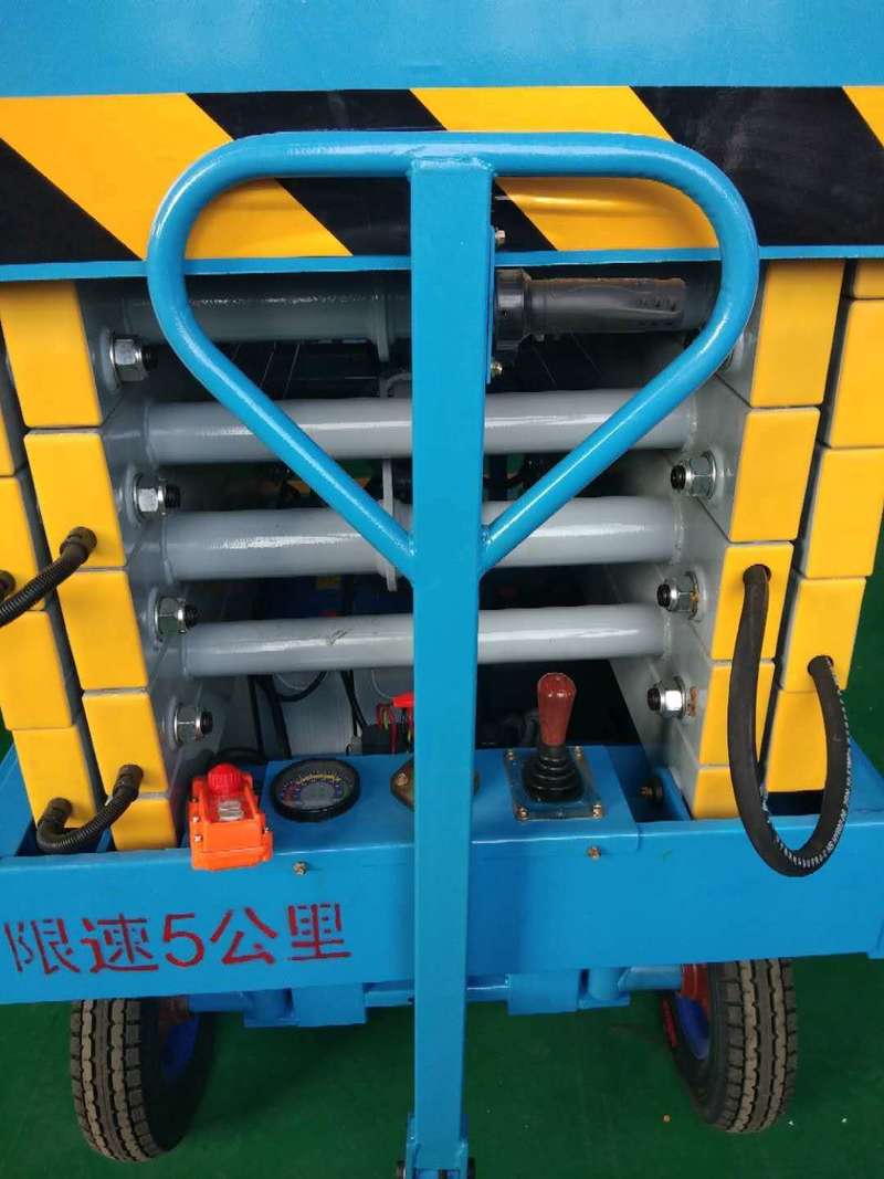 吉林辅助行走式升降平台